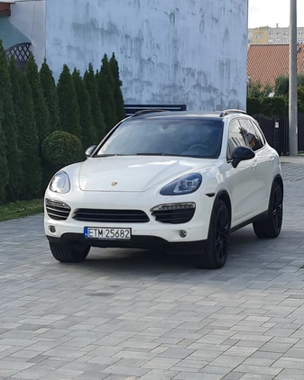 Porsche Cayenne cena 99900 przebieg: 350000, rok produkcji 2011 z Biecz małe 352